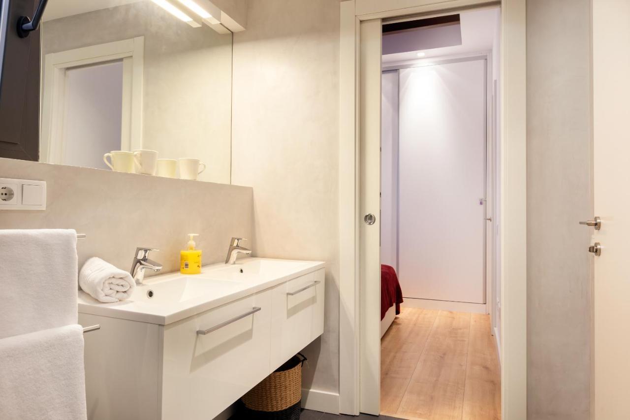 Akira Flats Urgell Apartment برشلونة المظهر الخارجي الصورة